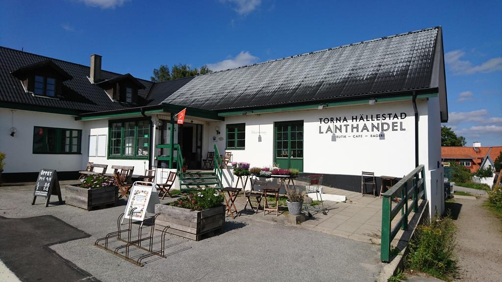 Lillan Hotel Torna Hallestad Екстериор снимка