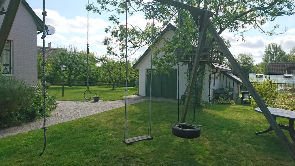 Lillan Hotel Torna Hallestad Екстериор снимка