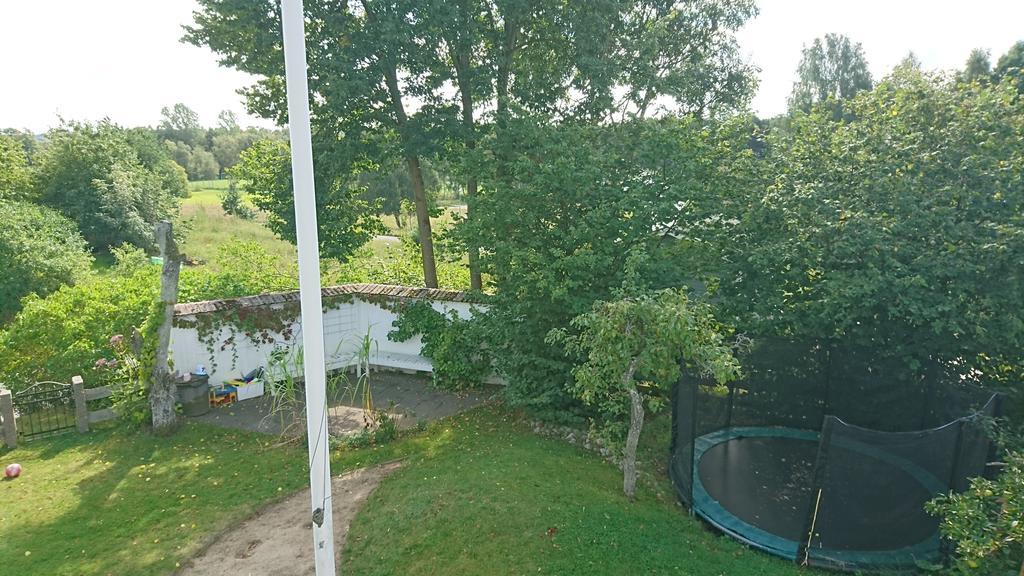 Lillan Hotel Torna Hallestad Екстериор снимка